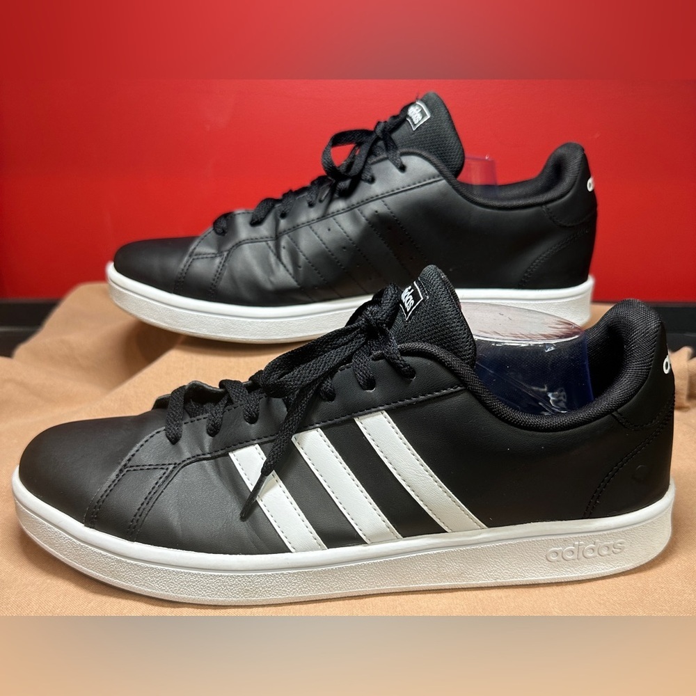 Adidas Black & White Classic 3 Stripe Sneakers Synthetic Leather Men’s Size 13